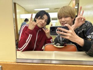Shuichiro Naito Instagram - 幸せの形は人それぞれだね

神田くんは幸せになるよっ

「お迎え渋谷くん」最終回ご覧いただきありがとうございました！
最高の座長の元最高の作品に出会えたこと感謝です😊

出会えただけで特別な毎日♪

#お迎え渋谷くん