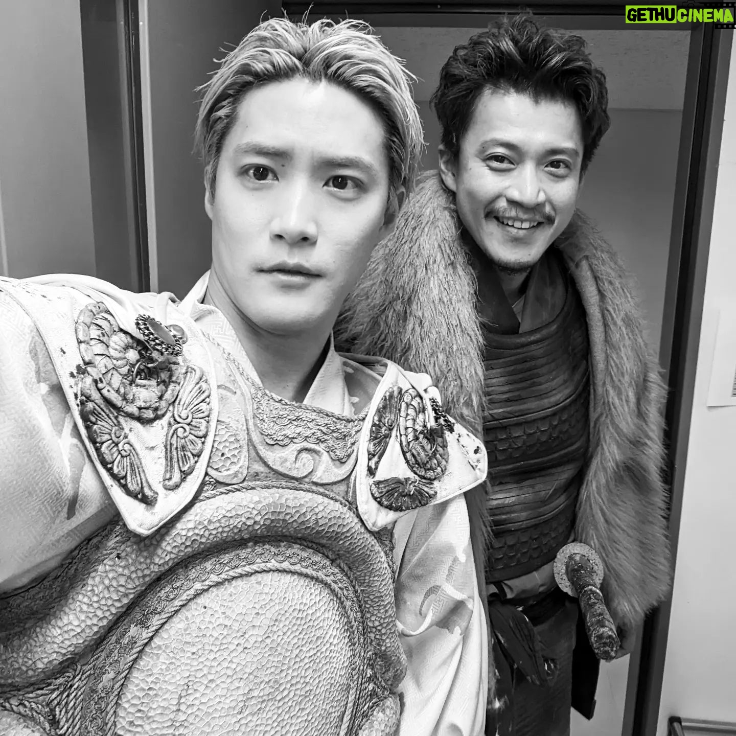 Shunya Shiraishi - 16.2K Likes - ćøć§ć³ēć大åē§ę„½ć
ęēćåŗ§é·ćå°ę ę¬ćäøę°åµęć«é§ćć¤ćć¦ććć¾ćććå°ę ćććć¾ććć£ććäŗŗć§ććć
ćę„å “ćććććØććććć¾ććļ¼
