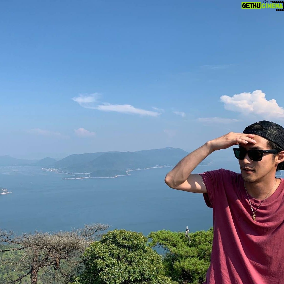 Shunya Shiraishi - 6.3K Likes - åŗå³¶ę
ē·Ø2
ć·ćć§ć³ēć¤ć³ćæććć„ć¼ ēŗå£²äøć¦ććć
éčŖćSTAGE navićvol44
éčŖćawesome!plusćvol.06
ć©ć¤ććććć¢ćć„ć¼ć¹
äøčØć«ć¢ćÆć»ć¹ćé”ććć¾ćć
https://news.livedoor.com/article/detail/18334567/
https://twitter.com/livedoornews/status/1266565169712250881
https://twitter.com/livedoornews/status/1266565729546981377
čå°ćč³å
ććć¤ć¹ćć³ćććŖć¼ć
DVDććäŗē“åä»äøļ¼
ććŖććććŖć³ć©ć¤ć³ć·ć§ćććć«ć¦ćē½ē³é¼ä¹åŗę¼čå°ćč³å
ććć¤ć¹ćć³ćććŖć¼ćDVDć®ć”ć«ćć«ćä¼å”ę§ććäŗē“åä»ćéå§ćććć¾ććļ¼
čå°ćč³å
ććć¤ć¹ćć³ćććŖć¼ćDVD
ä¾”ę ¼ļ¼7,480å(ēØč¾¼)
ēŗå£²äŗå®ę„ļ¼2020幓7ęäøę¬ļ½äøę¬
ā»ä»ę§ēćÆå¤ę“ćØćŖćå “åćććććććć¾ćć āććäŗē“åä»ęé
2020幓5ę13ę„(ę°“)11:00ļ½6ę24ę„(ę°“)23:59 āć”ć«ćć«ćä¼å”ę§éå®ē¹å
ø
DVD1ęććč³¼å
„ć«ć¤ććē½ē³é¼ä¹ćŖćŖć·ććć«ēåē1ęćććć¬ć»ćć³ćļ¼ ā»ēµµęćÆ1種é”ćØćŖćć¾ćć
ā»ē¹å
øå
容ćÆäŗåćŖćć«å¤ę“ćØćŖćå “åćććććććć¾ććäŗćććäŗęæćććććć ā詳瓰ć»ććäŗē“ćÆćć”ć
https://horipro-shop.com/products/detail/392 ā»ć”ć«ćć«ćä¼å”証ęēŖå·ćÆćē½ē³é¼ä¹ćµć¤ćTOPć«ć¦ćć確čŖćććććć¾ćć
ēćć¾ć®ććäŗē“ććå¾
ć”ćć¦ććć¾ćļ¼ āāāāāāāāāāā čå°ćč³å
ććć¤ć¹ćć³ćććŖć¼ć āå
¬å¼HP
https://www.nounai-poison-berry.jp/index.html
āē¹čØććć¼ć·ć
http://horipro.jp/r/lp/poison-berry/index?m=sqmm_poison-berry
#ē½ē³é¼ä¹
#č³å
ććć¤ć¹ćć³ćććŖć¼
#ć·ćć§ć³ē
#åäø»ć¢ććć«
#åŗå³¶