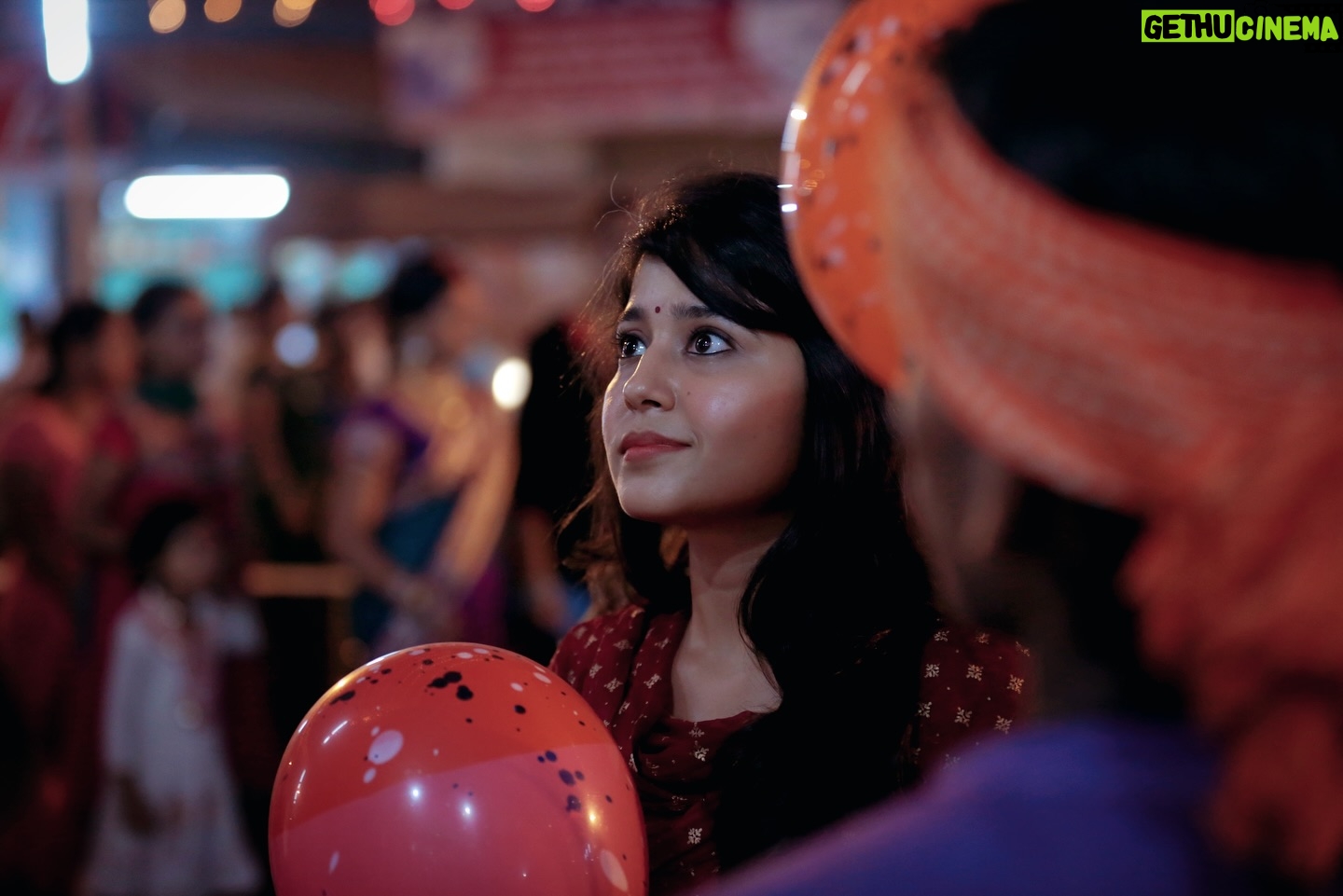 Shweta Tripathi - 198.3K Likes - 9 years since this 🎈became my favourite emoji!
#Masaan
