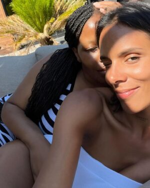 Shy'm Instagram - Quand t’as pas besoin de la jeter à la mer ❤️‍🔥