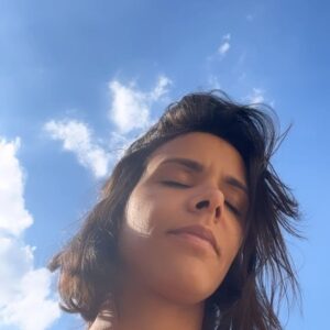 Shy'm Instagram - En chair de poule, en bleu de ciel