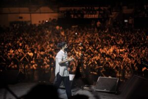 Sid Sriram Instagram - Back at 100
Photographs from a legendary night in Chennai with my brothers @tapassnaresh @sanjeevtmusic @ramkuu @theorganboyofficial @christhejason 
Upcoming shows:
@theeggpac on September 17
@bluenotenyc on Sept 20,21,22- two sets per night (got some special announcements coming for this one soon)
O2 Arena on October 13

Link in bio for all 3
Photographs by @srisan1213 @_irshad_pklr_ 
All love