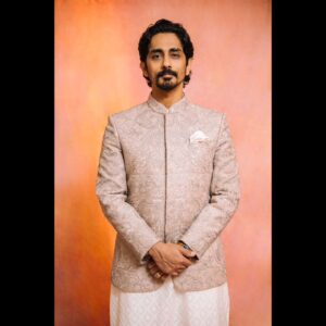 Siddharth Instagram - If you feel like a 🌟
G.  L.  O.  W ✨

Wearing @jade_bymk
Shoes @rossobrunelloofficial @stanley.communications
Styled by @ekalakhani 
Style team @arpita.kc @mayuri_srivastava @team__e
📸- @devsphotographyofficial