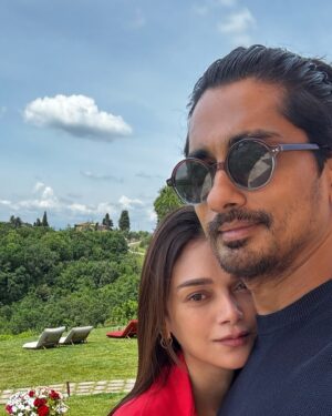 Siddharth Instagram - Grateful and 🥰
#underthetuscansun 
❤️

@castelfalfi 
@fetch_india 
@nijhawangroup

Ps thank you @nainsss._  for making this super comfy 
Co-ord set for me in record time! 
❤️
