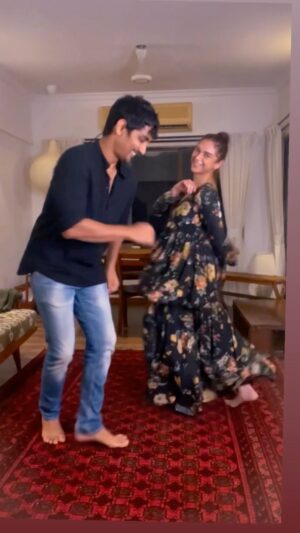 Siddharth Instagram - 🐒🐒
Dance monkeys - The Reel deal