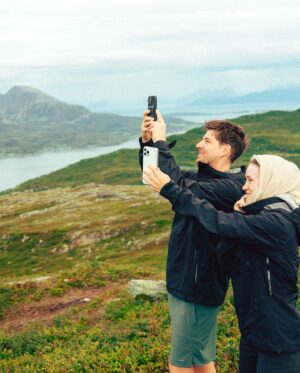 Sigrid Instagram - getting the band back together (it’s been two weeks) in Harstad ⛰️⛰️⛰️ see u tonight @bakgaarden !