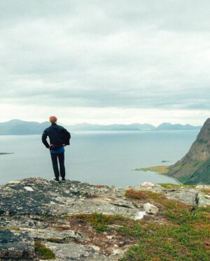 Sigrid Instagram - getting the band back together (it’s been two weeks) in Harstad ⛰️⛰️⛰️ see u tonight @bakgaarden !