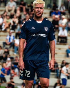 Siim Liivik Instagram - Arvonta on päättynyt! Kiitos osallistuneille. Keksitään tulevaisuudessa uusia arvontoja :)

Voita mun @gilla.fc viime kauden Game Worn pelipaita. Siin o kulumaa, ajoin joka pelis sielun ulos! Fuck You Liivik -teepaita se on uuden karhea. Viimeinen kuva ei liity arvontaan siin on vaa Frediltä ja Märältä terkkui teille follaajille 🫶🏻

Ohjeet: Seuraa aka Follaa @markasimo ja kommentoi sun lempi emoji. Posin kautta, lezz go! 🤠

Arvonta päättyy maanantaina 22.1.2024. klo:12:00
Arvonnan suorittaa @suomirapradio virallinen arvontakone suorassa radio lähetyksessä maanantaina klo:11:30-12:00

-Siim Liivik easy living.