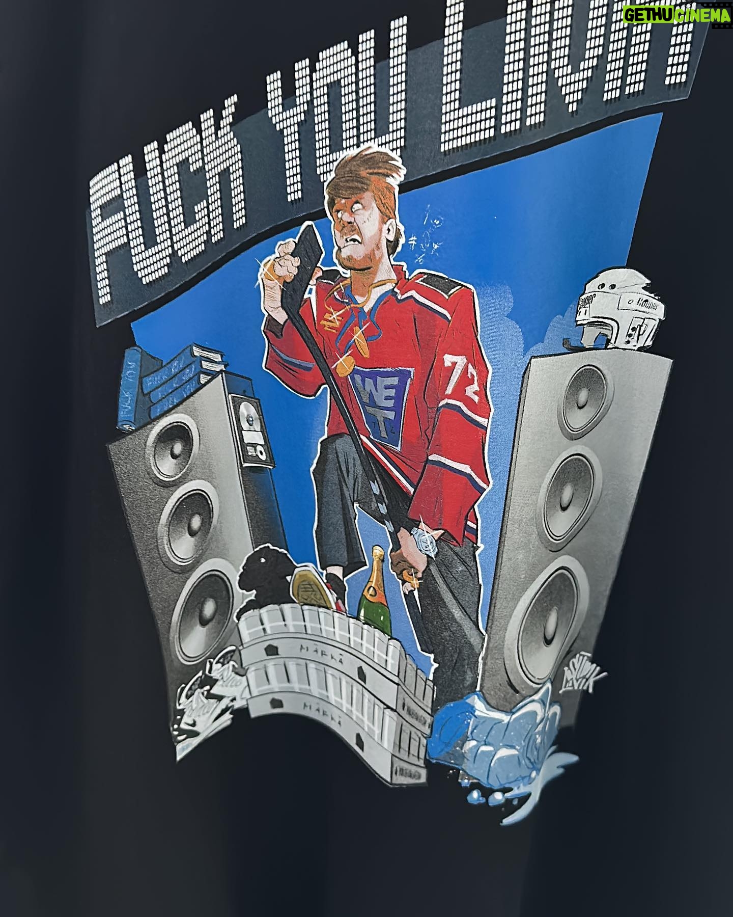 Siim Liivik - 3K Likes - Arvonta on päättynyt! Kiitos osallistuneille. Keksitään tulevaisuudessa uusia arvontoja :)
Voita mun @gilla.fc viime kauden Game Worn pelipaita. Siin o kulumaa, ajoin joka pelis sielun ulos! Fuck You Liivik -teepaita se on uuden karhea. Viimeinen kuva ei liity arvontaan siin on vaa Frediltä ja Märältä terkkui teille follaajille 🫶🏻
Ohjeet: Seuraa aka Follaa @markasimo ja kommentoi sun lempi emoji. Posin kautta, lezz go! 🤠
Arvonta päättyy maanantaina 22.1.2024. klo:12:00
Arvonnan suorittaa @suomirapradio virallinen arvontakone suorassa radio lähetyksessä maanantaina klo:11:30-12:00
-Siim Liivik easy living.