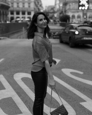 Sıla Şahin Instagram - Auf gehts nach Wien … 👯  3 days off ! 

Fotos by @sarahkatharinah