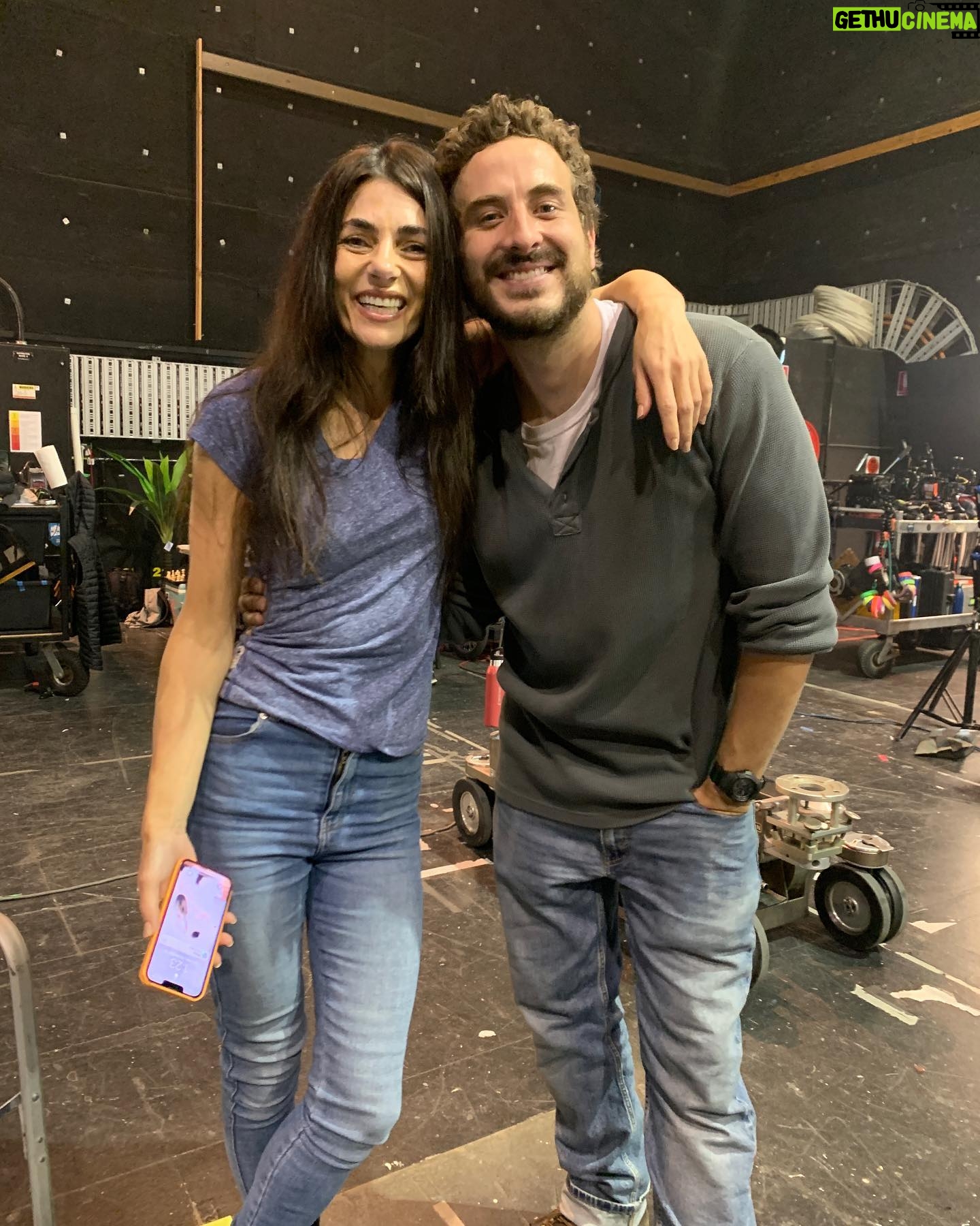 Silvia Colloca - 1.2K Likes - @rycorr appreciation post!
We have been friends for years, but last year I had the honour of sharing some screen time with this beautiful man and wonderful actor on the movie @stingfilm . Needless to say it was joyous, in spite of a pesky arachnid trying to turn us all into a snack.
Thanks for the cuddles and laughter, my friend!
The movie has already opened worldwide and it’s finally opened in Australia! If you are into classic, 80s inspired horror flicks, book your seats!
The movie stars the incomparable @alylabrowne , who gives yet another stellar performance.
Thanks to Kiah Roache Turner for letting us play in your crazy movie, and big shout out to @wetaworkshop for creating a truly terrifying creature .
Enjoy some BTS footage , wish I could post more but it’s way too graphic for here!! 😂😱 🕷️
Special mention to the incredible artists at @makeupeffectsgroup who were up with me at ungodly hours of the morning to glue all kinds of stuff on my face and body! Wish I could share more pictures of that, but it may ne too realistic and scary….
@jamiehilton1 gets the crown as best producer ever!
Go team!
#stingfilm #ryancorr