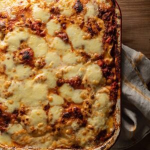 Silvia Colloca Instagram - Some sexy looking lasagna from my latest book ITALIAN FAMILY FOOD, out in 3 weeks!!!
Around 90 new recipes to make your everyday cooking that much taste yet and a lot easier!
Pre order now to secure a copy via the link in my bio!

@macmillanaus