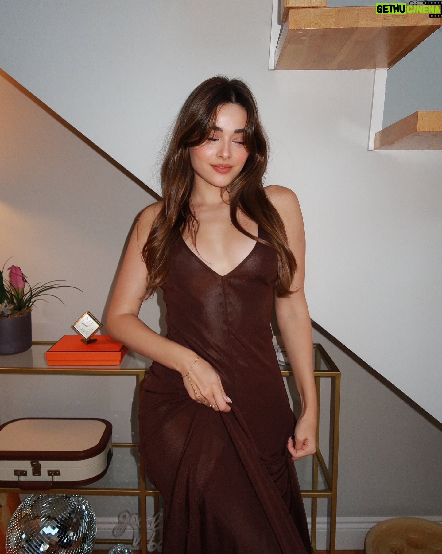 Simay Barlas - 301.8K Likes - ๐ค๐๐ชฉโจ