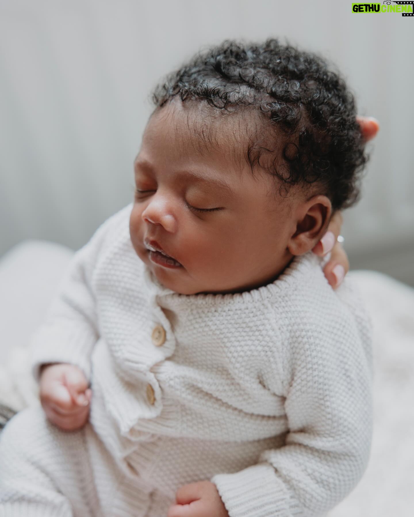 Simon Webbe - 3.4K Likes - 🎀Riya Diamond Webbe🎀
Hi everyone, I’m here! I was born on the 27.06.2024 at 12.55 weighing 7.02lbs 🥰
I’m sorry it’s taken my parents so long to introduce me. They have been enjoying the baby bubble world, giving me lots of cuddles and kisses along with my big Sister, Cyan😚
This is my life so far! 🧿
#newborn #babygiirl