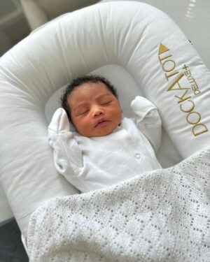 Simon Webbe Instagram - 🎀Riya Diamond Webbe🎀

Hi everyone, I’m here! I was born on the 27.06.2024 at 12.55 weighing 7.02lbs 🥰

I’m sorry it’s taken my parents so long to introduce me. They have been enjoying the baby bubble world, giving me lots of cuddles and kisses along with my big Sister, Cyan😚 

This is my life so far! 🧿

#newborn #babygiirl