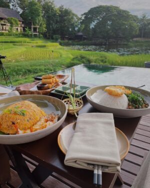 Simu Liu Instagram - ขอบคุณมาก!

chiang mai was such a dream. thank you @fschiangmai for the exquisite hospitality!! truly one of the most beautiful places on earth.

(ps i now manage gary the buffalo’s socials dm me for inquiries)