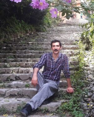 Sina Razani Instagram - 🍁🍂
روزگار بی مهری به سر رسید
این حرف من نیست...تقویم خونمون اینو میگه
رفقا، پاییز خوش خاطره ای رو برای همه تون آرزومندم
.
.
.
.

#سینا_رازانی #سینارازانی #پاییز #مهر #ماسوله #گیلان #سفر
