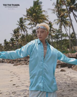 Sireesha Bhagavatula Instagram - AOORA - Thi Thi Thara (Kuttanadan dreams) 
2024.07.29 

With. Sireesha bhagavatula , FRIDAYYY , Mellow kitchen 

Would you like to join journey of my Kerala dream?
🌴🌿🧜🏝️🚤🚤🚤

#aoora #아우라 #thithithara #NewSong
Special Thanks to @dnsdyl & @btosproductions