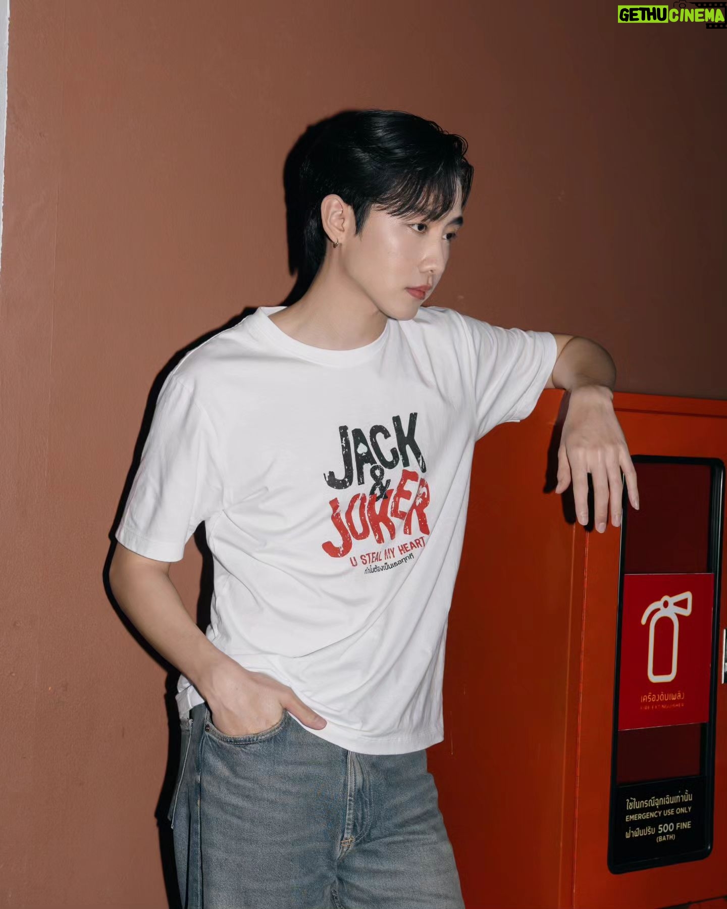 Siwat Jumlongkul - 49.6K Likes - JACKANDJOKER U STEAL MY HEART! 🖤🙏
.
#บวงสรวงJACKANDJOKER