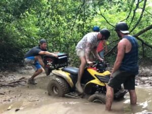 Skylar Lear Instagram - Quads through the jungle!!! No tow truck no problem, teamwork 💪🏼💪🏼💪🏼 @azulparadise