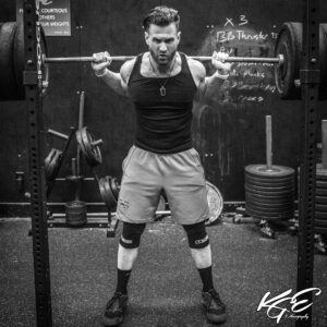 Skylar Lear Instagram - “The squat is the perfect analogy for life. It’s about standing back up when something heavy takes you down.” @djroge01 @kgephoto