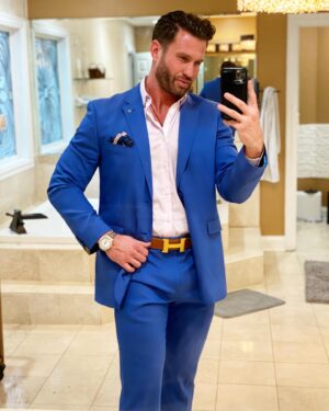 Skylar Lear Instagram - Kickin’ off 2020 with style 🥳👌🏻 epic wedding and new year celebration! 
#newyears #newyears2019 #newyear #wedding #brothers #newyearsparty #newyearsoutfit #tedbaker #hermes #rolex
