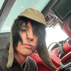 Slava Marlow Instagram - Хочу стать эльфом!!!