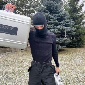 Slava Marlow Instagram - 50к$ easy resale