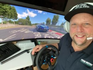 Smudo Instagram - So Freundinnen und Freunde. Ab 11h Digitaler Langstreckenpokal mit @four_motors und unserem Team. Ich werde Stint#2 fahren. youtu.be/62ybNrfBSkY #mahle #porschemotorsport #cropenergies