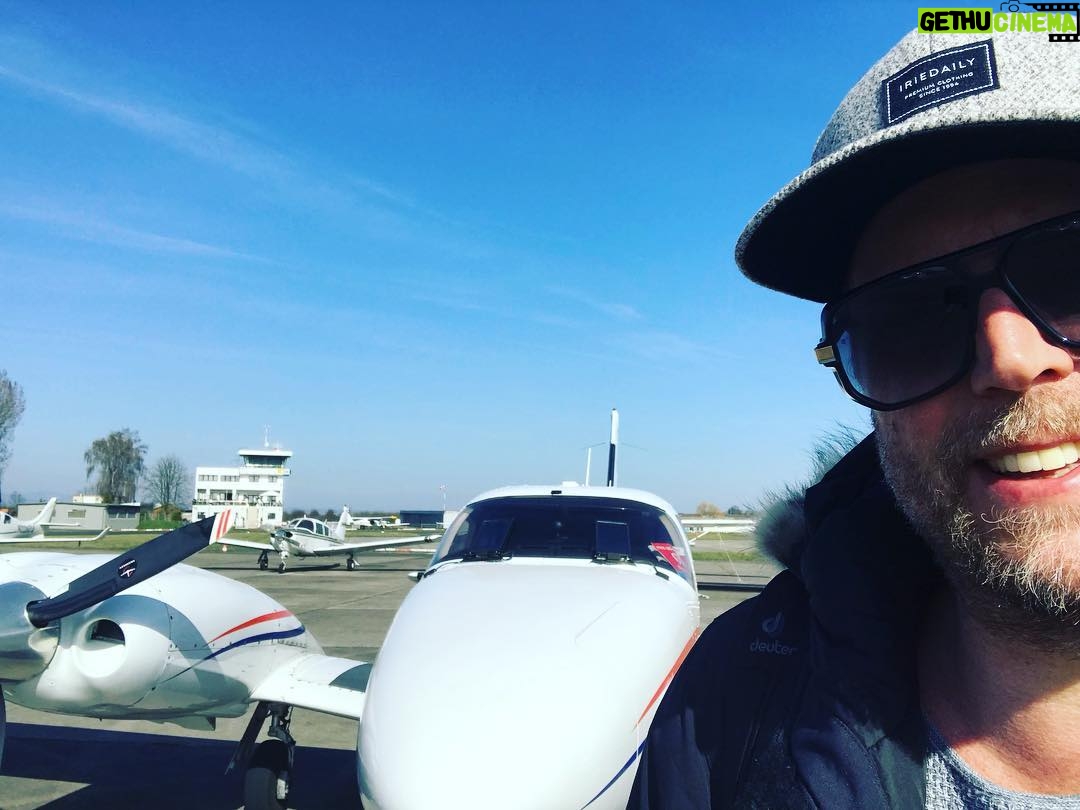 Smudo - 1.5K Likes - Ankunft Mainz - heute Abend „Preis für Sprachultur“ https://www.welt.de/regionales/hessen/article175247593/Fanta-4-bekommen-Preis-fuer-Sprachkultur.html
