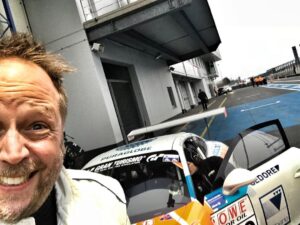Smudo Instagram - ‪Saisonstart #vln erste Runden im GT3 - #ichwerdnichtmehr https://www.stuttgarter-nachrichten.de/inhalt.smudo-von-den-fantastischen-vier-im-video-warum-smudo-autorennen-faehrt.dc38feb5-fd98-469b-b1f2-0551ce33a00c.html ‬