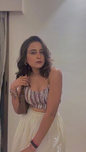 Sneha Jain Instagram - 𝐻𝑒𝓁𝓁𝑜…🙋🏻‍♀️🫀