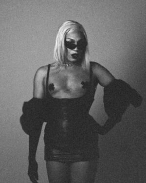 Soa De Muse Instagram - 2024 ᴀʀᴇ ᴜ ʀᴇᴀᴅʏ ғᴏʀ ᴍᴇ ? ʟᴇᴛ’s sᴇᴇ

Photo 1 @lealehmnn_
Photo 2 @elisadurier
Styling @raphaelalgieri
Photo assistant @romanejacquinphotographe 
Dress @algieriparis
Gloves @oliviaperree