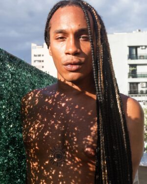 Soa De Muse Instagram - A Black Realness do @dragrace_france @soa_de_muse em sua passagem pelo Rio de Janeiro ☀️❤️‍🔥
Photo: @jeffbelati