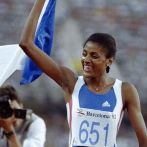 Soa De Muse Instagram - 🟥🟩⬛ 𝑺𝒊 𝒕𝒖 𝒎𝒆 𝒄𝒐𝒏𝒏𝒂𝒊𝒔, you might know that I’m not the most sportive girl out there 😂 But I’m deeply inspired by women like Surya Bonaly, Marie-José Pérec, Mélanie De Jesus Dos Santos and other game changers in this field 🥇💫
This look is an homage to black excellence and sportsmanship, to all the women that have inspired me with endurance and perseverance 👊🏾👊🏾👊🏾   
I’m forever thankful to my olympic team, who made it happen like true marathon runners:

Merci 👗 @tennessythoreson
Merci 💇🏽‍♀️ @m3duza
Merci 🏁 @renatasouto @paullevrez @missmanlyb

In two weeks the games begin on WOW Presents, I’m looking forward to show you all my looks and inspirations! Beyond excitement, J’AI HÂTE! 🤸🏿‍♂️ 𝑬𝒔 𝒛𝒐𝒕 𝒑𝒂𝒓é ?  🟥🟩⬛

—

🟥🟩⬛ 𝑵𝒐 𝒔𝒉𝒂𝒅𝒆, vous savez peut-être que je ne suis pas la meuf la plus sportive du monde 😂 Mais je suis profondément inspirée par des femmes comme Surya Bonaly, Marie-José Pérec, Mélanie De Jesus Dos Santos et d’autres qui ont changé le game dans ce domaine 🥇💫
Ce look est un hommage à l’esprit sportif et à l’excellence noire, à toutes les femmes qui m’ont inspirée par leur endurance et leur persévérance 👊🏾👊🏾👊🏾
Je suis éternellement reconnaissante à mon équipe olympique, qui a rendu cela possible comme de vrais marathoniens :

Merci 👗 @tennessythoreson
Merci 💇🏽‍♀️ @m3duza
Merci 🏁 @renatasouto @paullevrez @missmanlyb

Dans deux semaines les jeux commencent sur WOW Presents, j’ai hâte de vous montrer tous mes looks et inspirations ! 🤸🏿‍♂️ 𝑬𝒔 𝒛𝒐𝒕 𝒑𝒂𝒓é ? 🟥🟩⬛

—
#GlobalAllStars #RupaulsDragRace