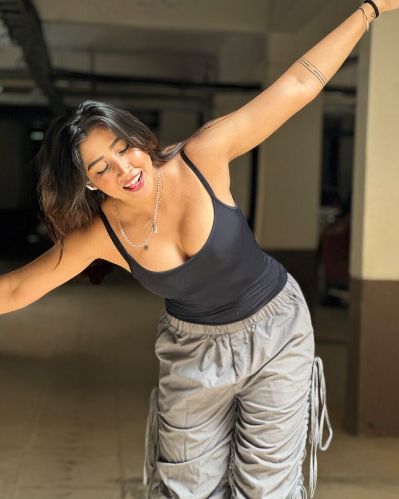 Actress Sofia Ansari HD Instagram Photos and Wallpapers August 2024 ...