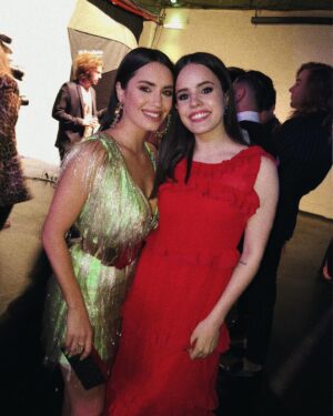 Sofía Morandi Instagram - Tenía que sacarme una foto con la uno  @laliespositoo mi messi 

#PersonajesDelAño gracias @revistagenteok ❤️ Y gracias a utds 💓
Vestido: @bisovi
MakeUp: @soydanisuarez
👄 @rimmellondonarg
Pelo: @richcova para @malapeluqueria 
Style: @sofiperezysantia