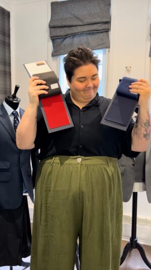 Sofie Hagen Instagram - Which colour would you have chosen?
I’m so honoured that @kingandallen #gifted me a suit! A beautiful suit! I have so much more to say and share about the process and experience but I wanted you all to see it first.

Also I added some sexy music but then got nervous about copyright and stuff so I recorded my own music.