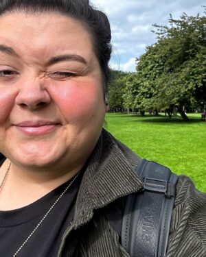 Sofie Hagen Instagram - Photo Dump of Edinburgh shenanigans   some LOOKS   some selfies.

I’m doing my show BANGLORD at the Edinburgh Fringe and I am having a lovely time.

I have seen some GREAT shows, including @chloebadcliffe, @paddyisyoung, @marywiththegoldshoes, @dnlfoxx and of course, @jodiemitchetc … 

(I directed Jodie’s show so it’s kind of cheating to mention it but its brilliance is all down to Jodie.)

Today’s show is sold out. And a few more dates are SELLING out.

In short: I’m having a good time and I love Edinburgh.

First photo is taken by @abbywambaugh who needed to be credited!