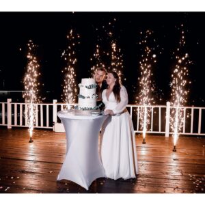 Sofya Zaika Instagram - Ситцевая 🤍 
Счастливый семейный год 🫶🏼
@wwwsmg 😚