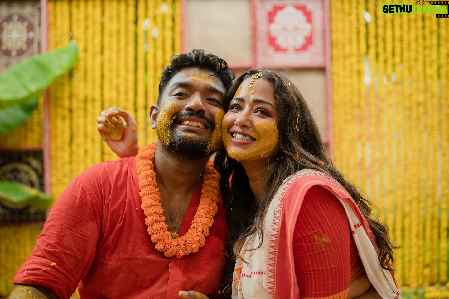 Sohini Sarkar - 88.5K Likes - "পছন্দের দুই মানুষ"
-@shovan_ganguly & @sohinisarkar01
contact - 7865077955 & @ami_baundule
.
.
Shoot for - @paanchphoroner_golpo
.
.
#kolkata #weddingdress #weddingday #weddingphotography #weddingportrait