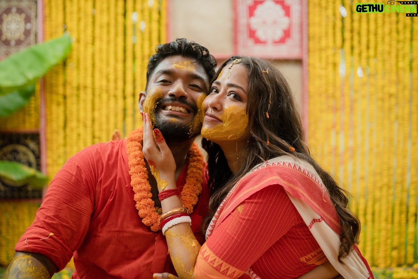 Sohini Sarkar - 88.5K Likes - "পছন্দের দুই মানুষ"
-@shovan_ganguly & @sohinisarkar01
contact - 7865077955 & @ami_baundule
.
.
Shoot for - @paanchphoroner_golpo
.
.
#kolkata #weddingdress #weddingday #weddingphotography #weddingportrait