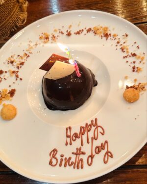 Somi Khan Instagram - Birthday drop, happy birthday love …!! 

@somikhan_ks 
#25/07/2024

#adilkhandurrani#somikhan#somiadilkhan#birthday#wife#partner#bestfriendsforever…!