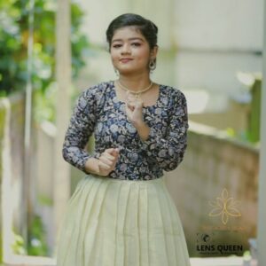 Sona Jelina Instagram - Trending #kathmele #onamcollection