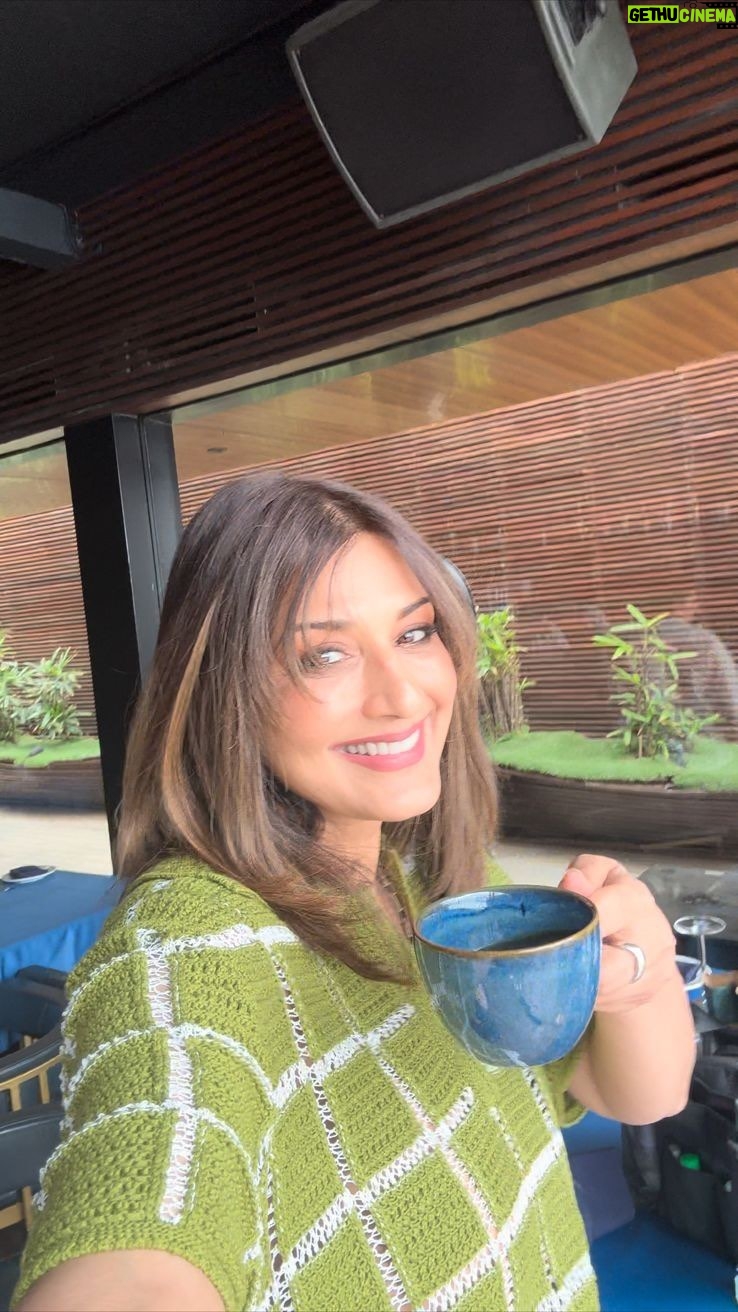 Sonali Bendre - 293.8K Likes - Always fixes my mood.☕️💓