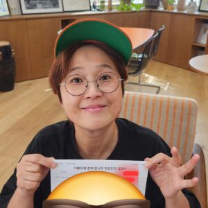 Song Eun-yi Instagram - 내일 아르바이트 준비 완료요!! 
날이 너무 덥쥬?? 
더위와 씨름중인 땡땡이 분들 내일 비보사옥카페
어로드 로 놀러 오세요!! 
오후 1시부터 오후 2시까지 
제가 수박쥬스 만들어 드릴께요~~♡♡♡
자세한 내용은  @vivotv
인스타  참고해 주세요

@alod.coffee