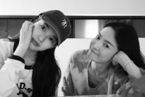 Song Hye-kyo Instagram - 예쁜 @skuukzky 💛