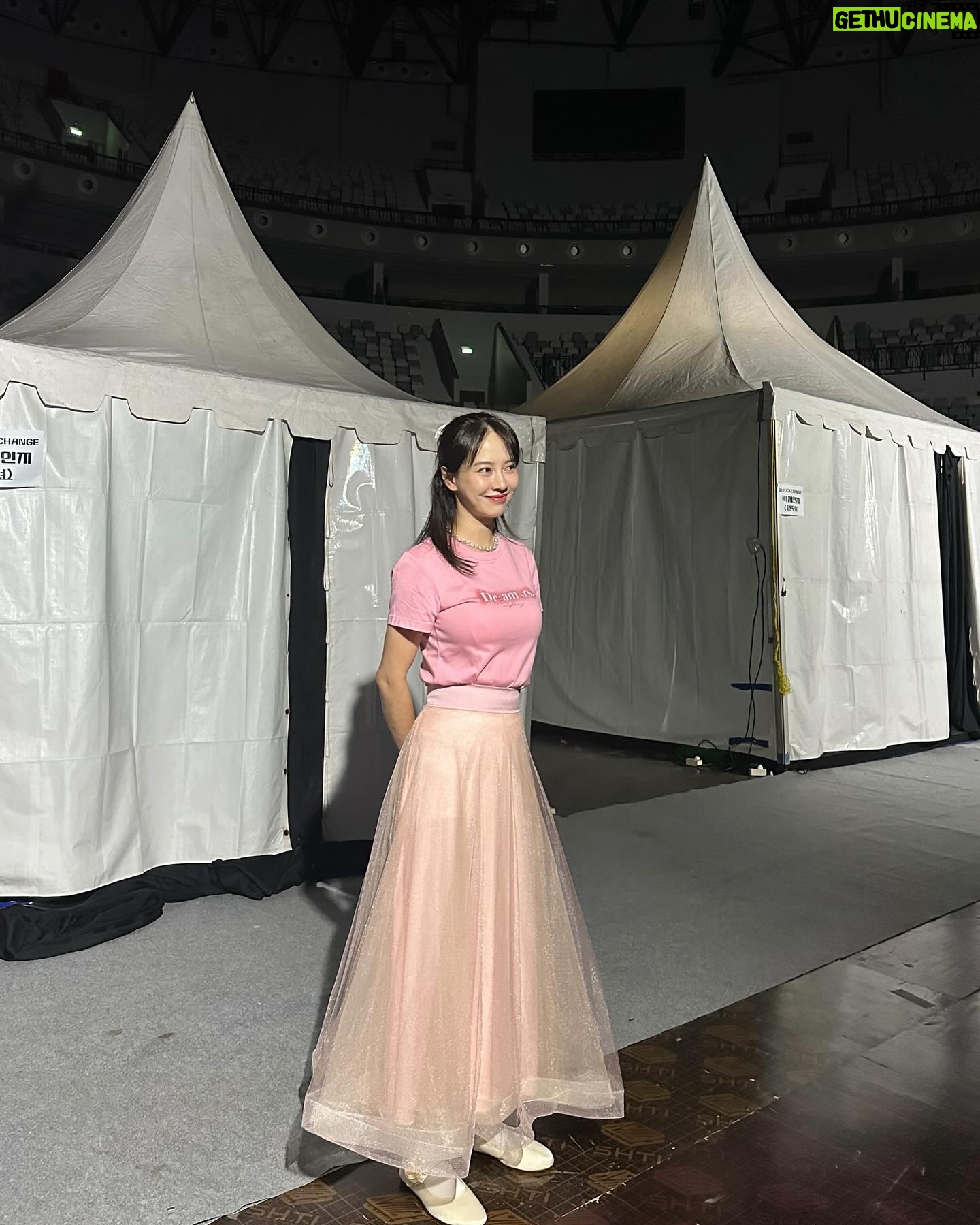 Song Ji-hyo - 358.7K Likes - @sbs_runningman_sbs 🤍