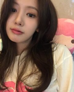 Actress Song Su-i HD Instagram Photos and Wallpapers September 2024